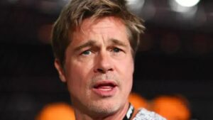 Brad Pitt revela experiência transformadora em AA após divórcio