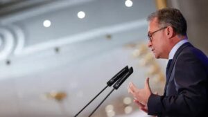 Bundesbank alerta sobre riscos de alta nos preços do petróleo devido a conflitos no Oriente
