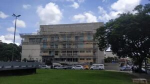 Câmara de Ipatinga rejeita vetos do prefeito a propostas de educação