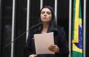 Câmara dos Deputados aprova lei que exige dados de compradores de ingressos pela polícia