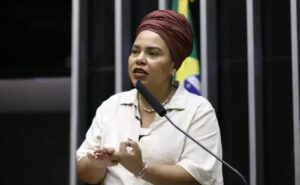 Câmara dos Deputados discute diretrizes antirracistas no novo PNE
