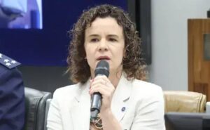 Comissão da Câmara ouve secretária sobre balanço das estatais