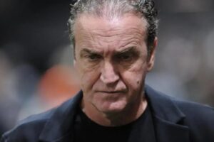 Cuca apoia projeto SAF do Atlético e pede paciência da torcida