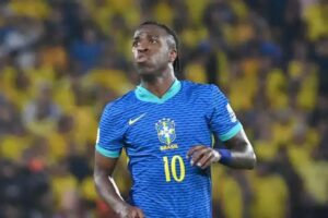 Desfalque para o Brasil: Vini Jr suspenso nas Eliminatórias para o Chile
