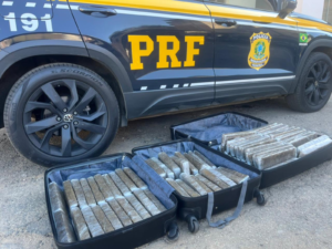 PRF apreende malas com 50 kg de maconha em ônibus na BR-116, em Manhuaçu | Vales de Minas Gerais