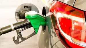 Gasolina e diesel apresentam defasagem significativa com alta do petróleo