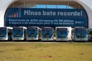 Governo de Minas moderniza frota e cria nova linha de ônibus para servidores