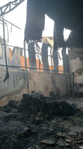 Incêndio destrói parte de indústria de reciclagem em Vargem Alegre | Vales de Minas Gerais
