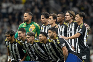 Jogadores do Atltico reunidos antes de partida na Arena MRV (foto: Pedro Souza/Atltico)