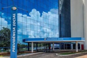 Justiça Federal bloqueia R$ 2,8 bilhões de bens por fraudes no INSS
