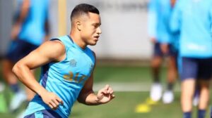 Marlon, emprestado pelo Cruzeiro, expressa desejo de permanecer no Grêmio