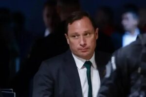 Mauro Cid nega à PF tentativa de fuga com passaporte português