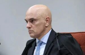 Moraes autoriza retirada de tornozeleira por gravidez de risco de ré no caso 8/1