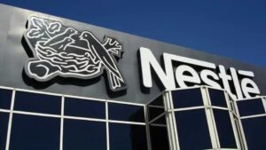 Nestlé eliminará corantes sintéticos de alimentos e bebidas nos EUA até 2026
