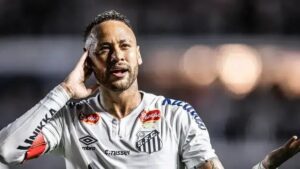 Neymar afirma estar no auge há 15 anos e defende seu estilo de vida
