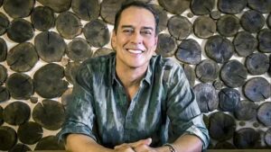 O brasileiro recordista em filhos: mais de 30 e celebridades com muitos herdeiros
