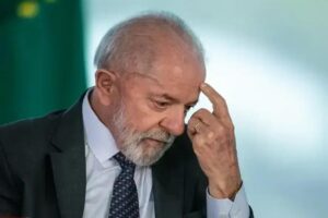 Pesquisa Datafolha: Lula empatado com Bolsonaro e Tarcísio no 2º turno