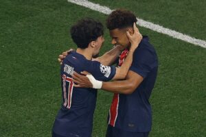 Jogadores do PSG comemoram na final da Champions (foto: Michaela Stache/AFP)