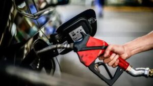 Queda no preço da gasolina ainda é limitada nos postos, revelam dados recentes
