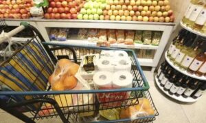 Queda nos preços de alimentos reduz prévia da inflação a 0,26% em junho