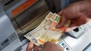 DINHEIRO ESQUECIDO EM BANCOS PODERÁ SER RESGATADO AUTOMATICAMENTE, ANUNCIA BC