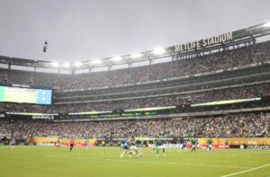 Palmeiras e Porto se enfrentaram no MetLife Stadium (foto: CHARLY TRIBALLEAU / AFP)
