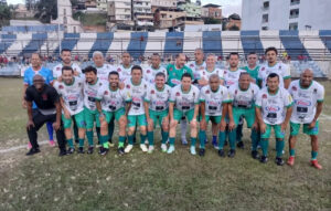 Romrio jogou partida festiva em Manhuau com o time