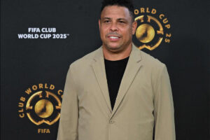 Ronaldo marcou presena na abertura da Copa do Mundo de Clubes da Fifa (foto: ROBERTO SCHMIDT / AFP)