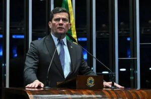 Sergio Moro comenta avanços no combate ao narcotráfico e critica o governo atual