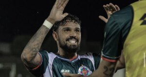 Tavares permanece no Ipatinga para o restante do Módulo II do Campeonato Mineiro