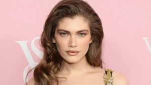 Valentina Sampaio compartilha memórias em celebração ao Mês do Orgulho