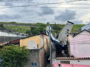 Aeronáutica conclui investigação sobre avião que caiu em BH e diz que piloto não podia voar