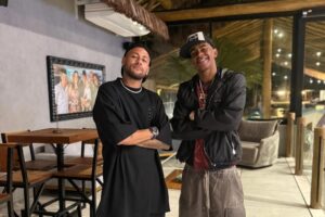 Neymar ao lado de Lamine Yamal (foto: Reproduo)