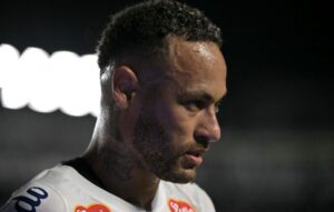 Neymar  o camisa 10 do Santos (foto: NELSON ALMEIDA / AFP)
