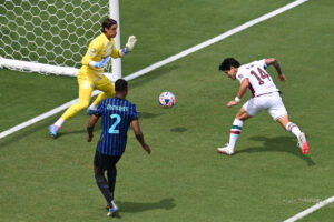 O gol de Cano pelo Fluminense sobre a Inter de Milo no Mundial de Clubes (foto: Federico PARRA / AFP)
