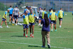 Jogadores do Bahia durante treinamento em Salvador (3/7) (foto: Rafael Rodrigues/Bahia)