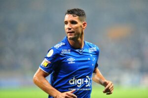 Thiago Neves atuando com a camisa do Cruzeiro em 2019 (foto: Ramon Lisboa/EM/D.A Press)