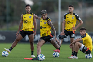 Jogadores do Atltico durante treino na Cidade do Galo (foto: Pedro Souza/Atltico)