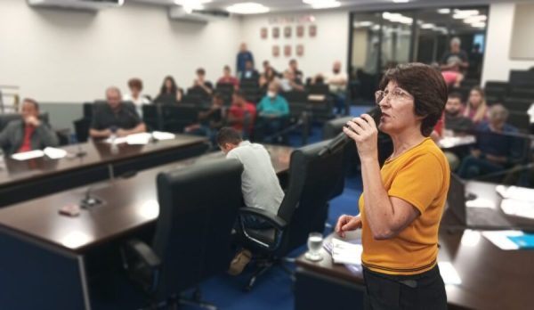 Na prestação de contas da Prefeitura na Câmara, o investimento na educação não atingiu os 25%