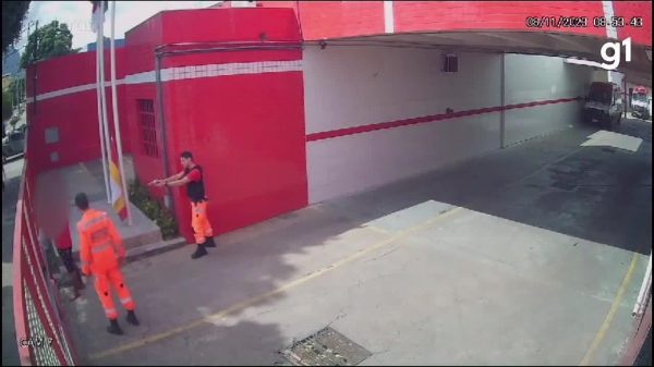 Homem invade batalhão do Corpo de Bombeiros em Governador Valadares; vídeo