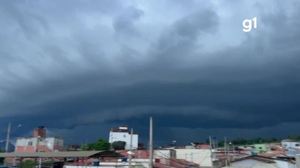 Nuvem Cumulonimbos encobre céu de Mutum; veja vídeo | Vales de Minas Gerais