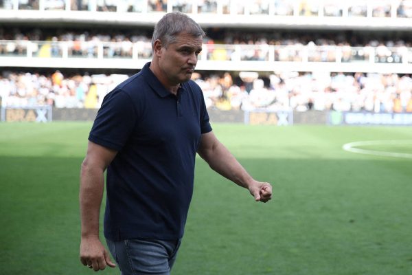 Santos, na zona de rebaixamento, demite Aguirre após cinco jogos - 15/09/2023 - Esporte