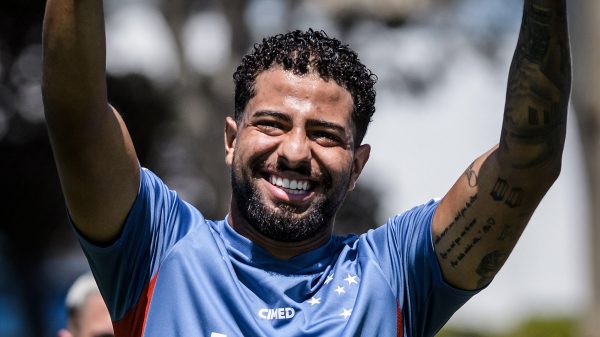 Joo Marcelo em treino do Cruzeiro (foto: Gustavo Aleixo/Cruzeiro)