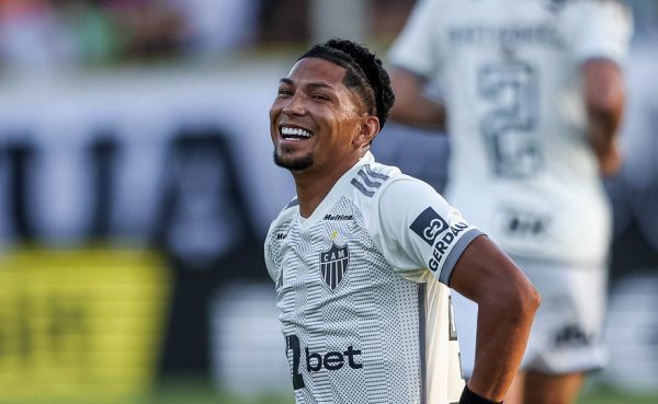 Rony sorri durante duelo entre Tocantinpolis e Atltico pela Copa do Brasil (foto: Pedro Souza/Atltico)