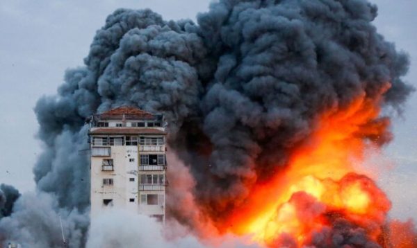 Brasileiros relatam apreensão em zona de conflito