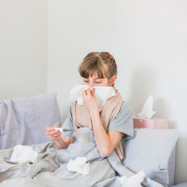 Ignorar medidas preventivas pode gerar aumento de doenças respiratórias, alerta infectologista
