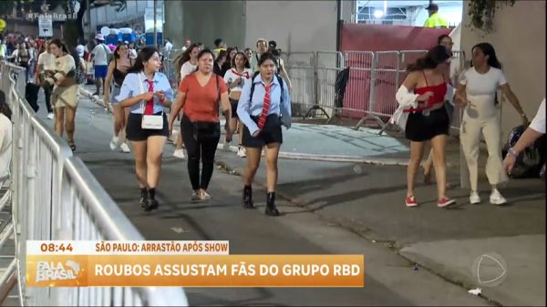 Fãs do RBD de São Paulo e Rio de Janeiro presenciam roubos na saída de shows - RecordTV