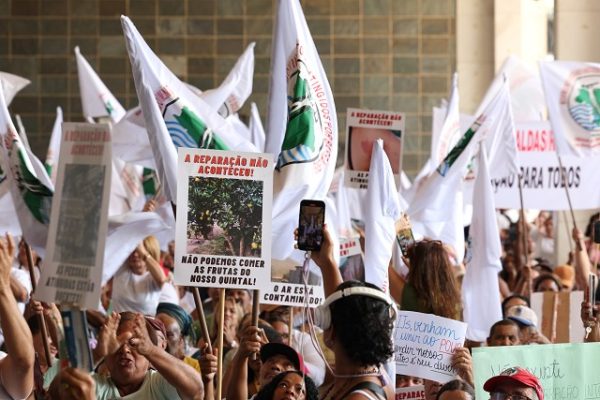 Atingidos por barragem em Brumadinho cobram continuidade de programa de renda