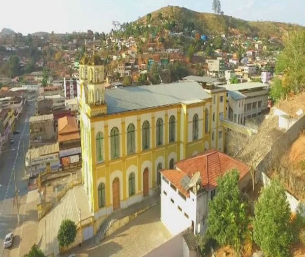 BOM JESUS DO GALHO: Tribunal multa gestor e condena associação a devolver R$ 130 mil a cofres públicos