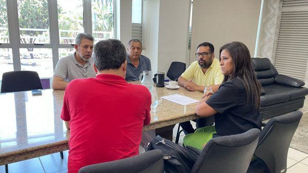 Câmara de Ipatinga recebe o projeto para atualização da Lei Municipal do Sistema Único de Assistência Social